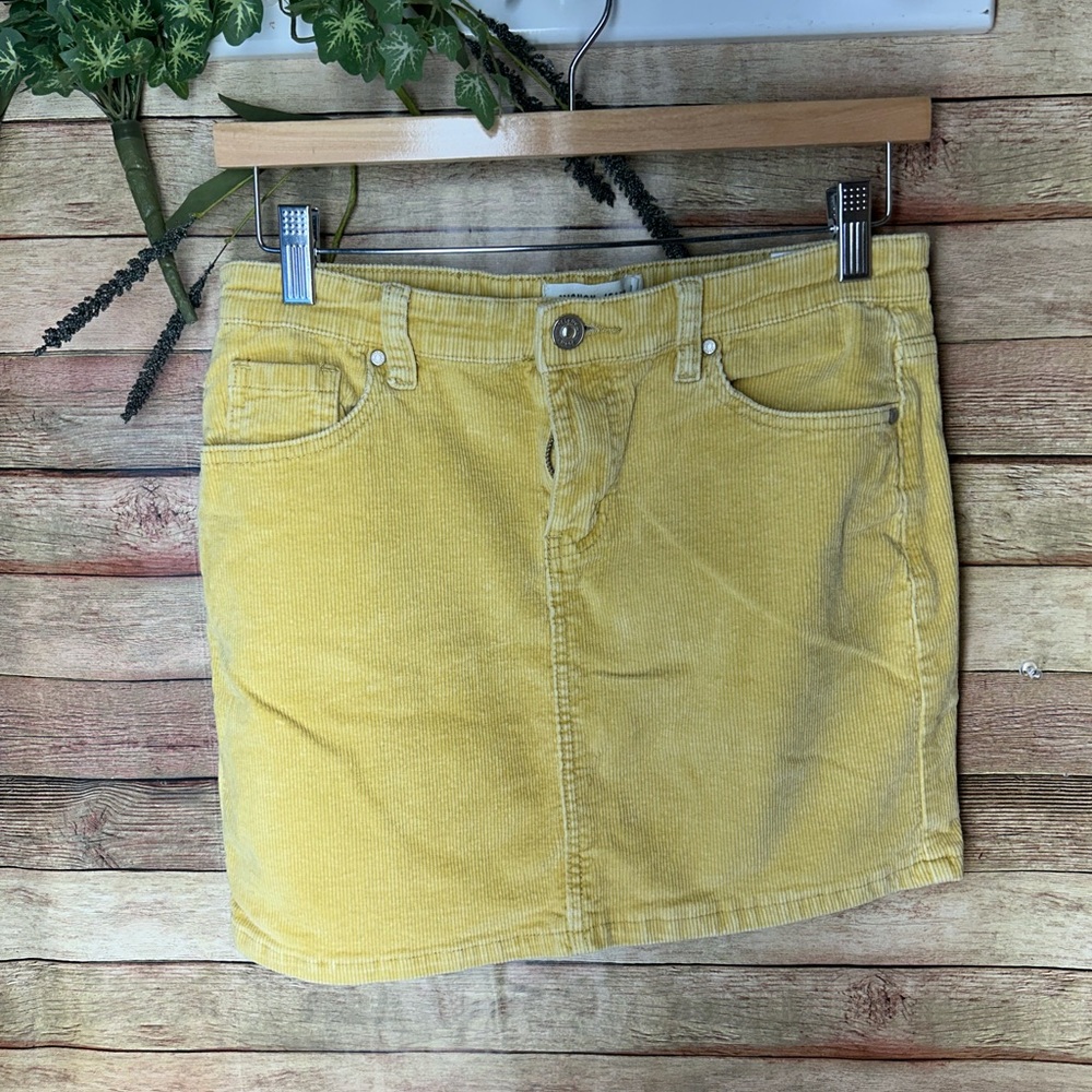 MIGNON Jeans Yellow Stretch Corduroy Mini Skirt Women’s Size Medium